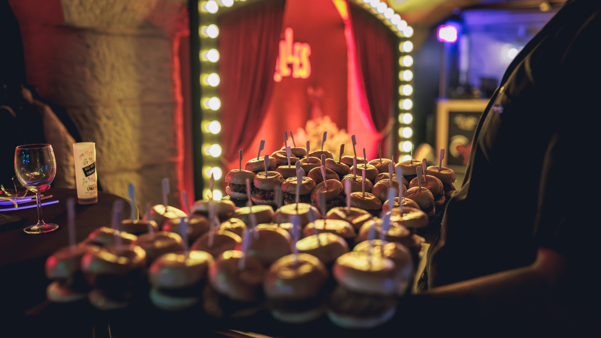 Restauration - La Place des Canailles